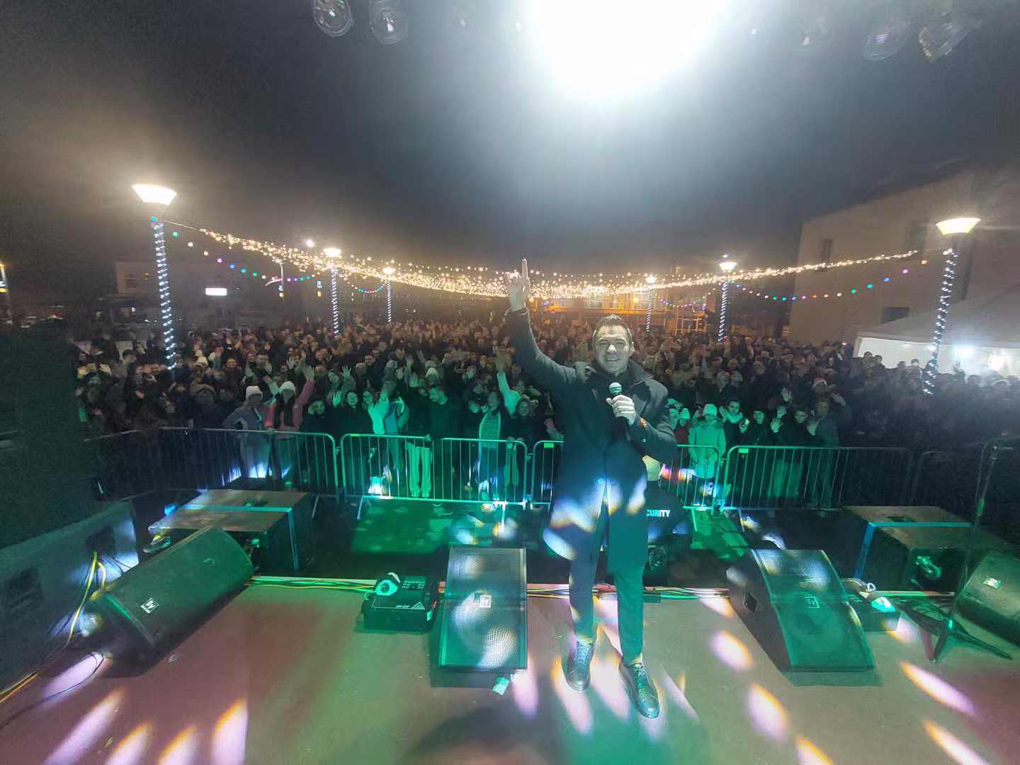 Amadeus Band performs live in Flinsch Events Club